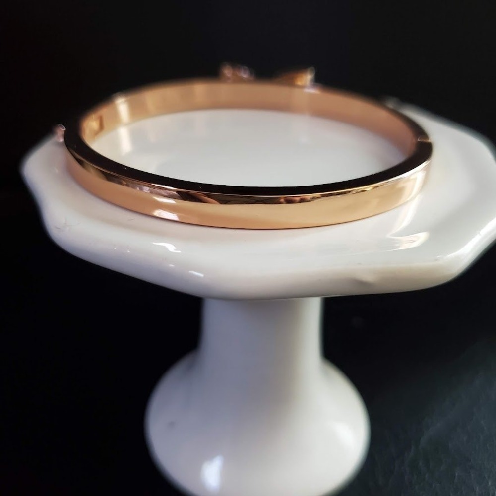 Kate Spade Ready Set Bow Hinged Bangle Bracelet Rose Gold with Pave Bow Signed - Picture 3 of 11